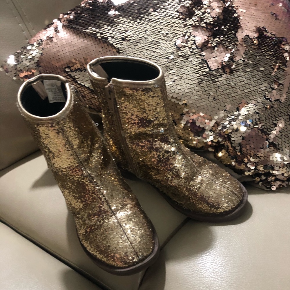 Little girl Sparkly boots